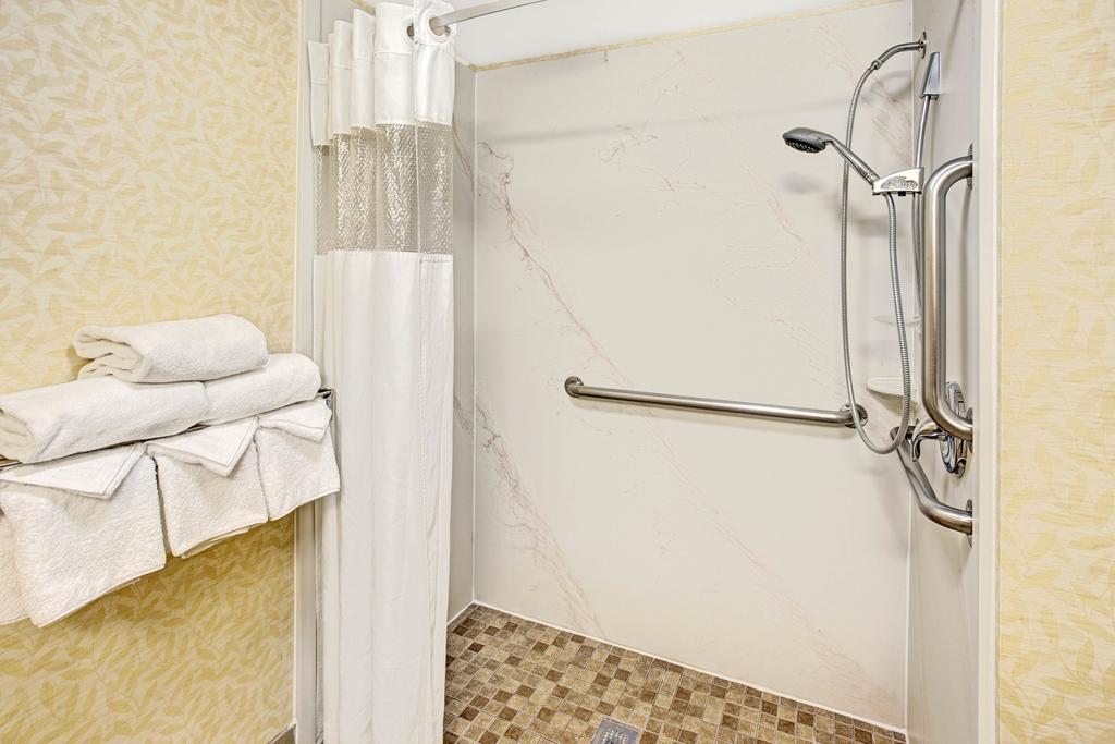 Days Inn By Wyndham College Park Room photo